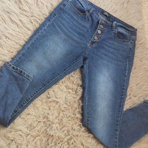 Fashion Nova Vella Jean